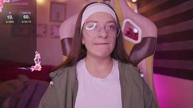 milly kenner online show from December 19, 7:39 pm