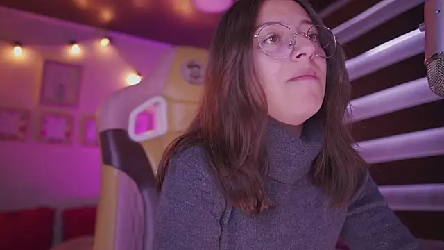 milly kenner online show from September 9, 6:41 pm