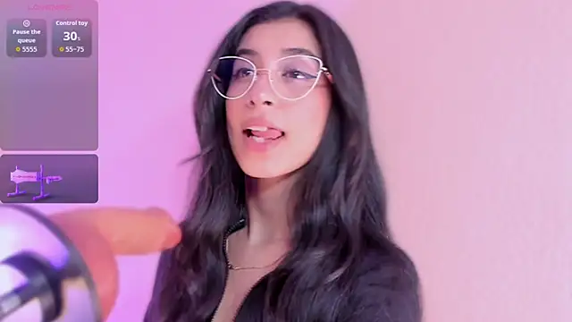 zia cooper online show from April 16, 8:19 pm