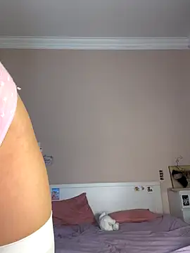 bigbabykiki online show from October 17, 5:05 pm