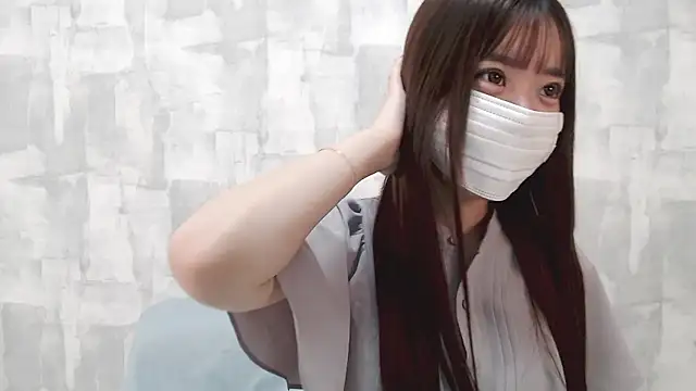 LOVE MOMO LOVE online show from September 23, 11:19 am