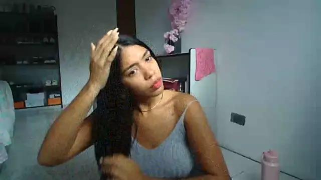 -Naomyy- online show from September 29, 8:14 pm