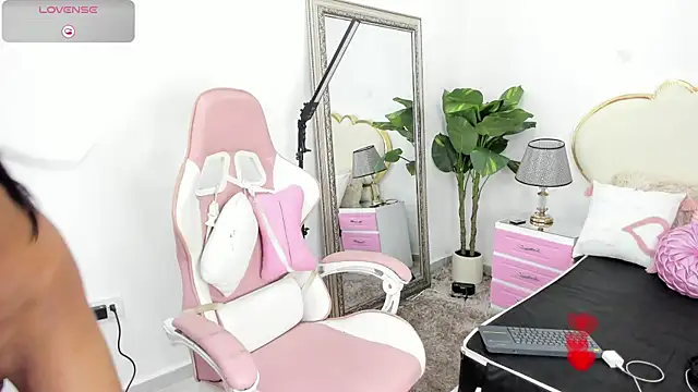  Arlin  online show from February 25, 8:40 pm