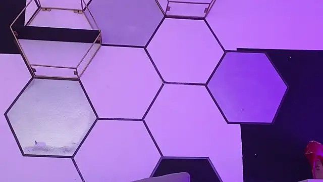 alondrabigtits online show from September 11, 1:55 pm