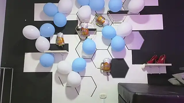 alondrabigtits online show from October 2, 12:10 pm