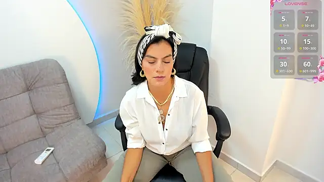 Ada Monroe10 online show from September 17, 1:42 pm