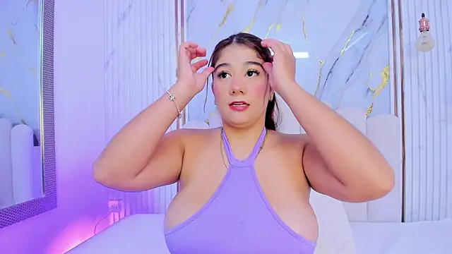 tifanyhills  online show from April 9, 8:36 pm