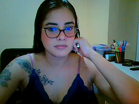 maliamiller online show from March 21, 8:52 am