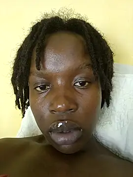 Juicylittle slute online show from October 8, 5:12 am