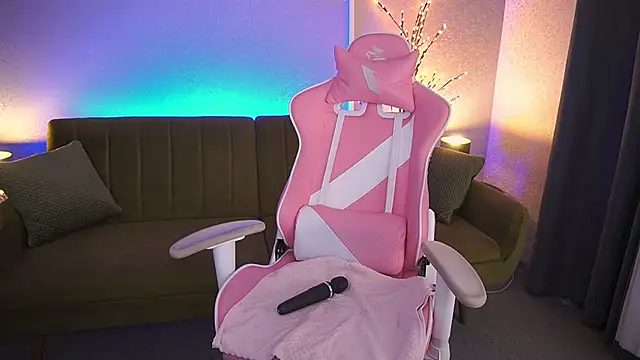 AnikaJane online show from September 19, 8:13 am