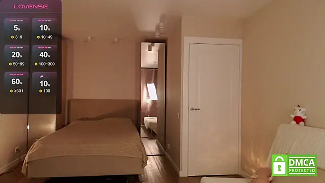 lulu moonmoon online show from April 15, 7:58 pm