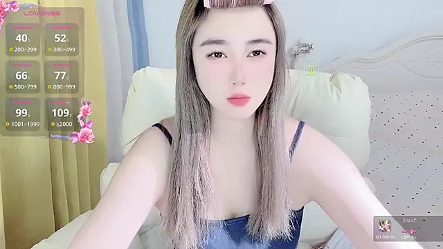 Caitlyn   online show from April 19, 7:49 pm