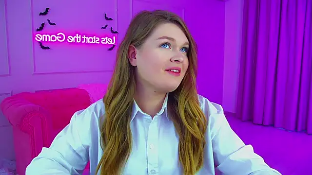 CrystalLyons online show from October 24, 11:06 am