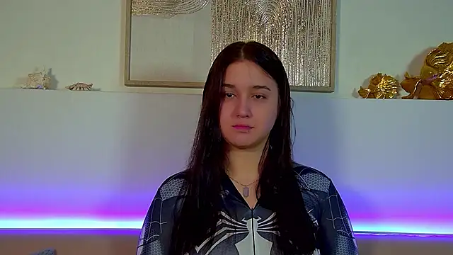 ChristinaMilton online show from December 1, 6:32 pm