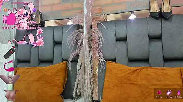 JESSYCORTES online show from January 31, 8:51 pm