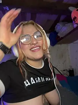 SophiaWeestt99 online show from April 15, 8:15 am