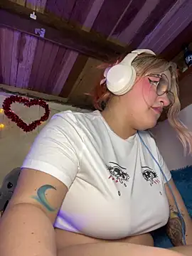 SophiaWeestt99 online show from February 20, 6:26 am