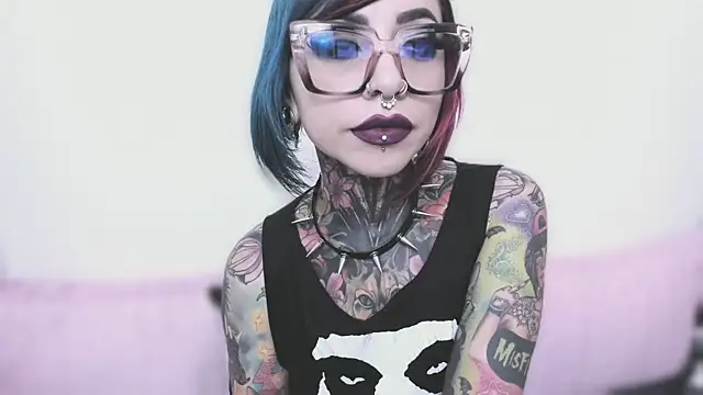 NikkiRamone online show from September 25, 11:13 pm