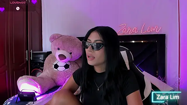 ZaraLim online show from September 28, 7:52 pm