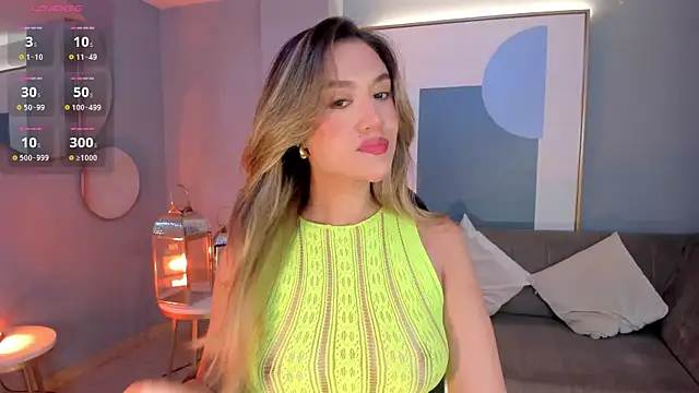 RebeccaHudson online show from October 8, 7:18 pm