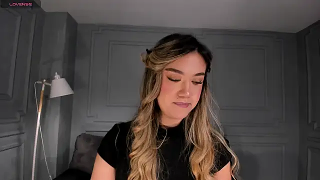 RebeccaHudson online show from April 18, 8:09 pm