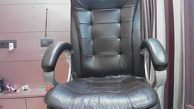 collage hoty online show from October 31, 5:28 pm