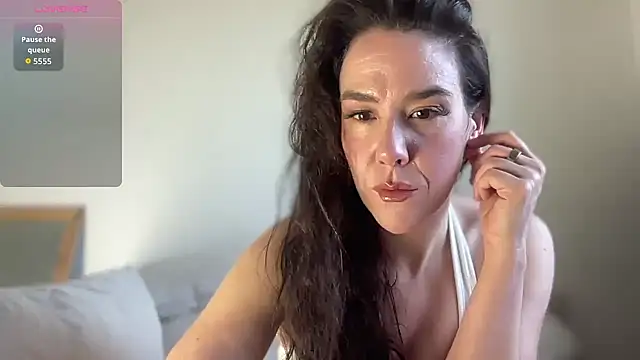 MilkyHoneyLullabies online show from October 6, 12:55 pm