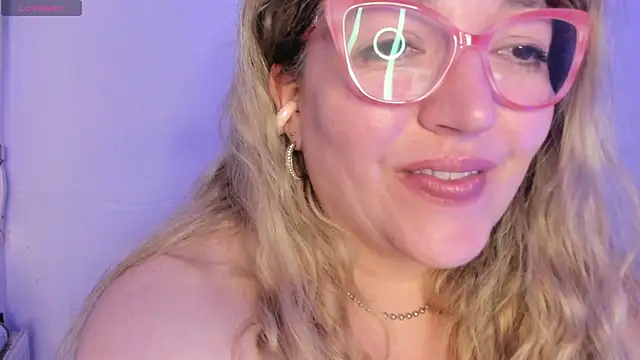 Naty Mature  online show from March 25, 8:01 pm