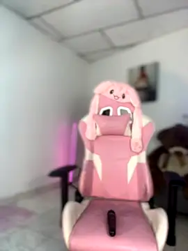 ashlyrey-1 online show from October 2, 10:37 pm