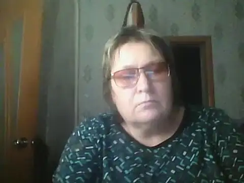 MelanieCold467 online show from November 28, 3:37 pm