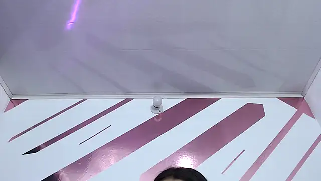 Kitten Hot  online show from October 18, 7:22 am