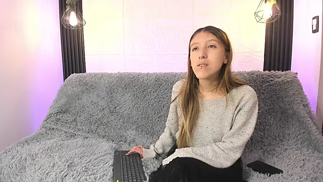 BRIAR AND BLAIR online show from October 27, 1:17 pm