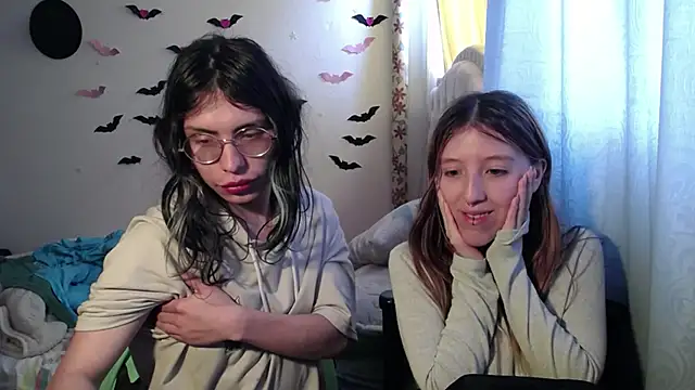 BRIAR AND BLAIR online show from September 24, 3:55 pm