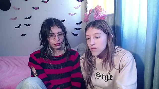 BRIAR AND BLAIR online show from September 19, 5:12 pm