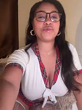 caramelangelxo online show from November 28, 6:00 pm