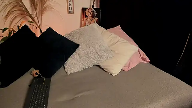 Serenity Day online show from November 10, 11:44 pm