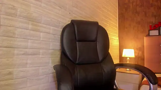 alice  tylor online show from October 17, 1:25 pm