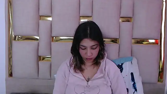 nina carther online show from November 15, 11:11 am