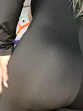 Nathahot69 online show from October 17, 9:45 am