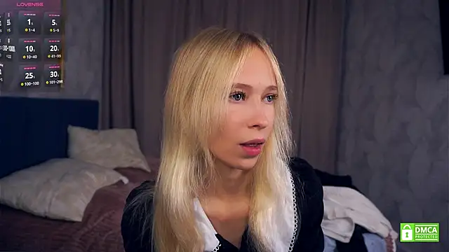 LynetBurby online show from October 1, 7:08 pm