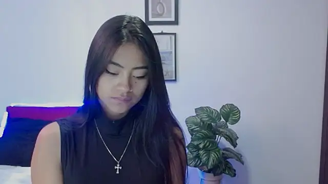 NatalyEscobar lx online show from March 24, 2:00 pm