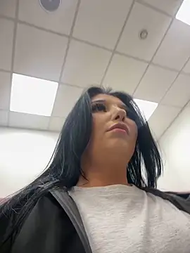 Tisha Busty online show from September 20, 5:44 pm