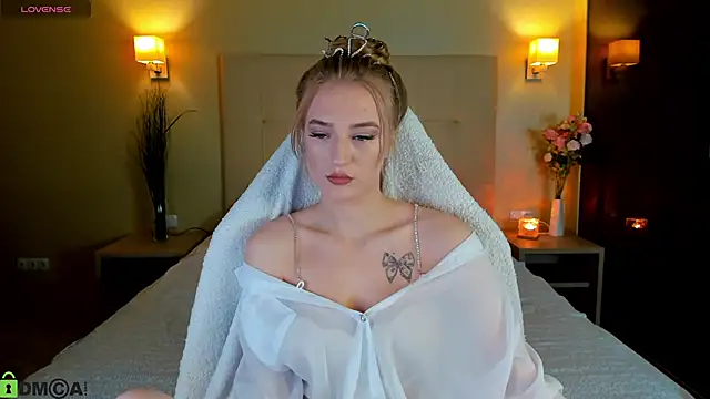 Stacy River online show from February 18, 10:14 am