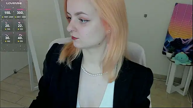 Fire Bestie online show from January 19, 2:13 pm