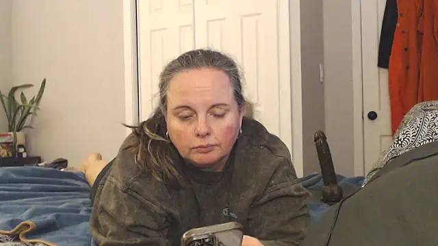 LauLauPAWG online show from April 3, 1:14 am