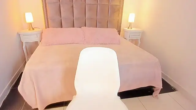 Hanna fost online show from October 21, 1:37 pm