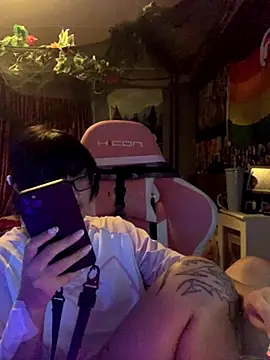 space g1rl online show from November 8, 5:29 pm