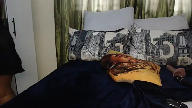 Foxybrownxx1 online show from October 29, 4:06 am