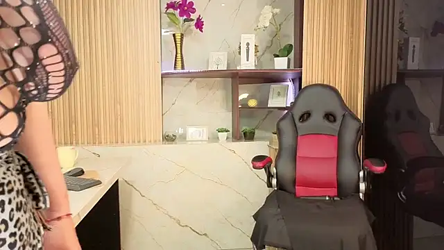 MirandaRossi online show from March 23, 1:50 pm