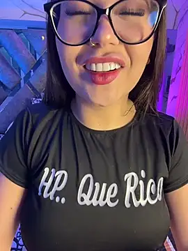 LylaLee111 online show from March 30, 1:33 pm